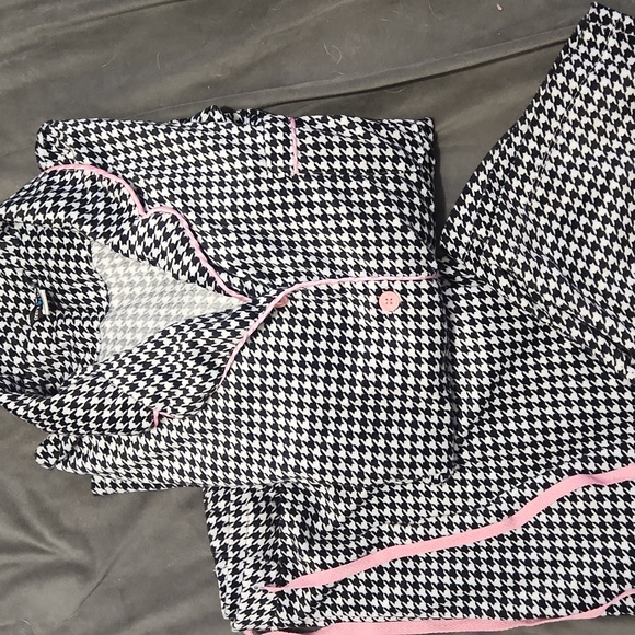 Steve Harvey Houndstooth Soft plush Micro Fleece Pajama set EUC! - Picture 3 of 5